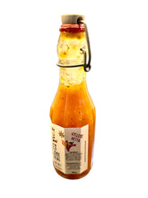 Load image into Gallery viewer, Het gyllene tomatsås - en explosion av hetta och smak