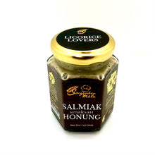 Ladda upp bild till gallerivisning, Salmiak-smaksatt honung - en lakritshonung med sälta!
